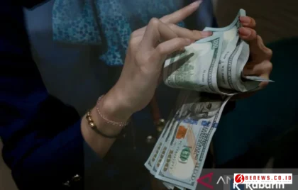 Rupiah Melemah Rp17.839